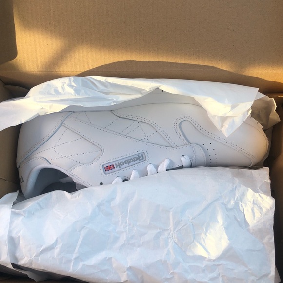 shoes - Picture 3 of 3